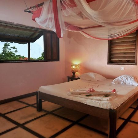 Hotel Benjamin Ambatoloaka  Bagian luar foto