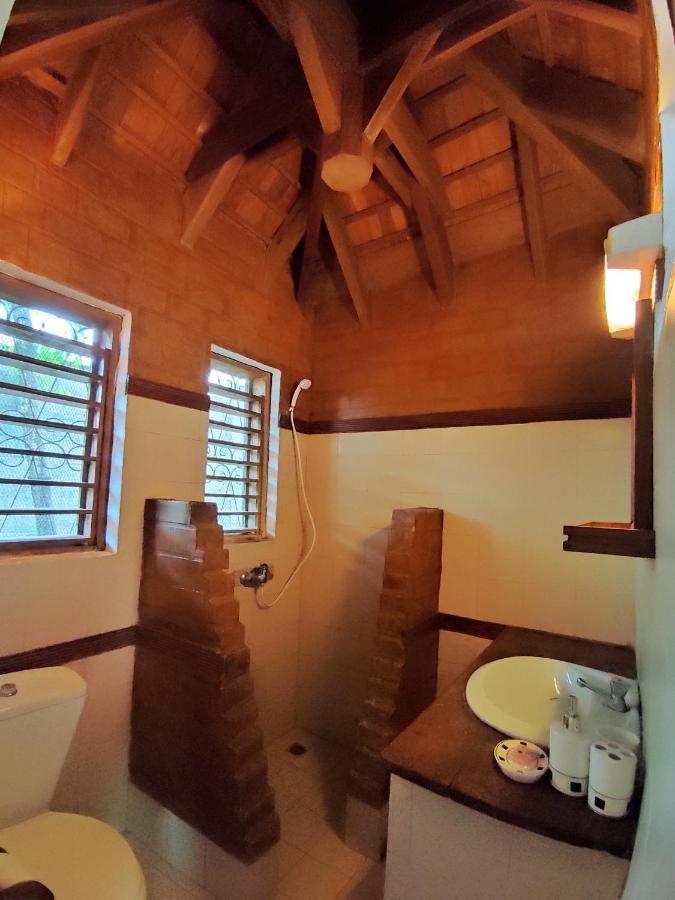 Hotel Benjamin Ambatoloaka  Bagian luar foto