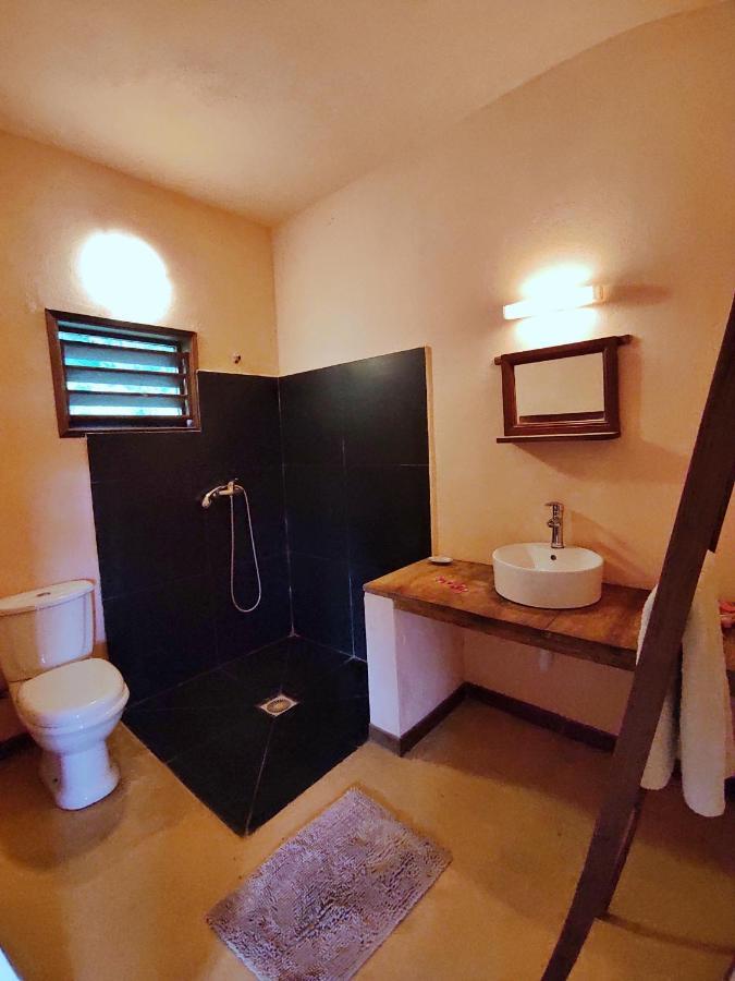 Hotel Benjamin Ambatoloaka  Bagian luar foto