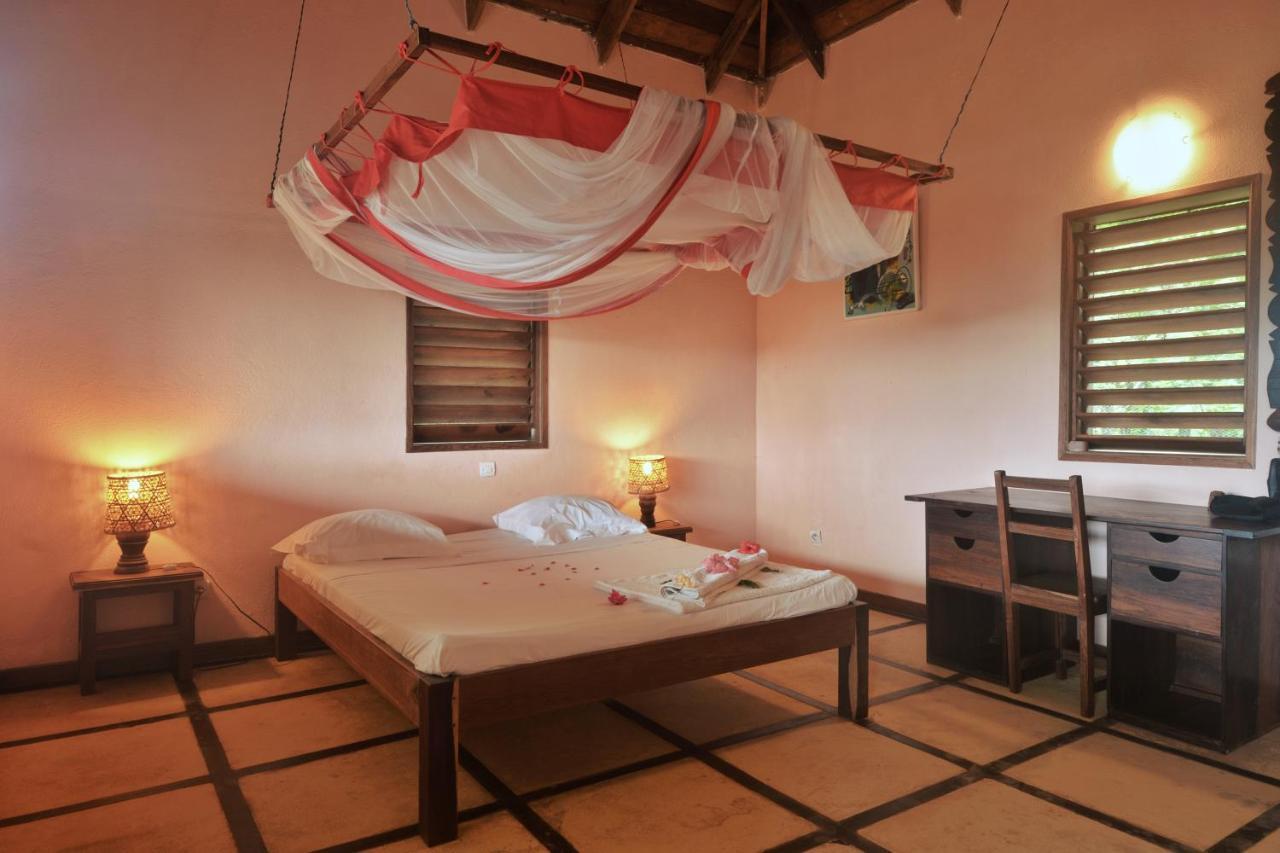 Hotel Benjamin Ambatoloaka  Bagian luar foto