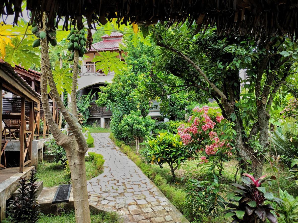 Hotel Benjamin Ambatoloaka  Bagian luar foto