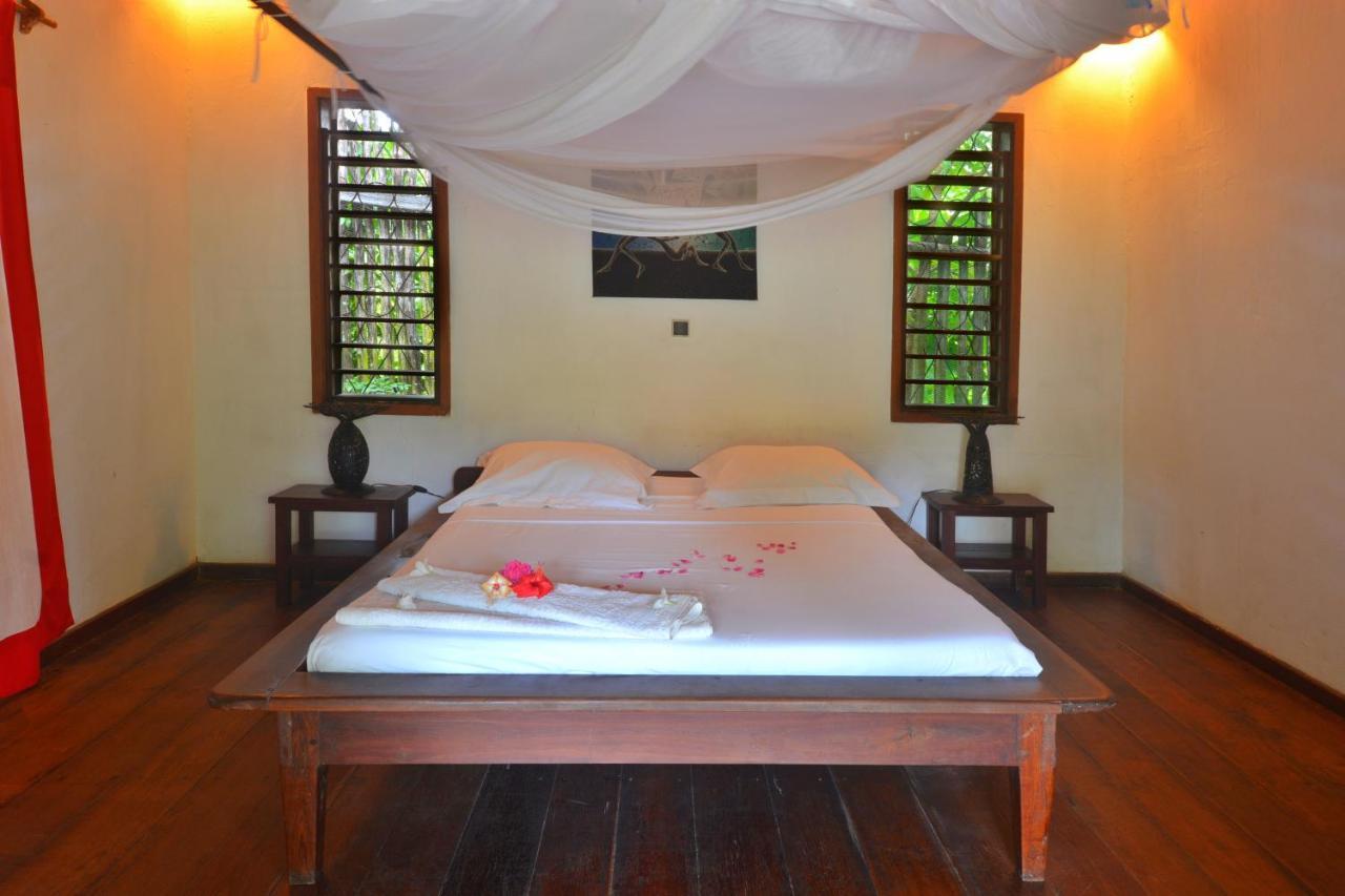 Hotel Benjamin Ambatoloaka  Bagian luar foto